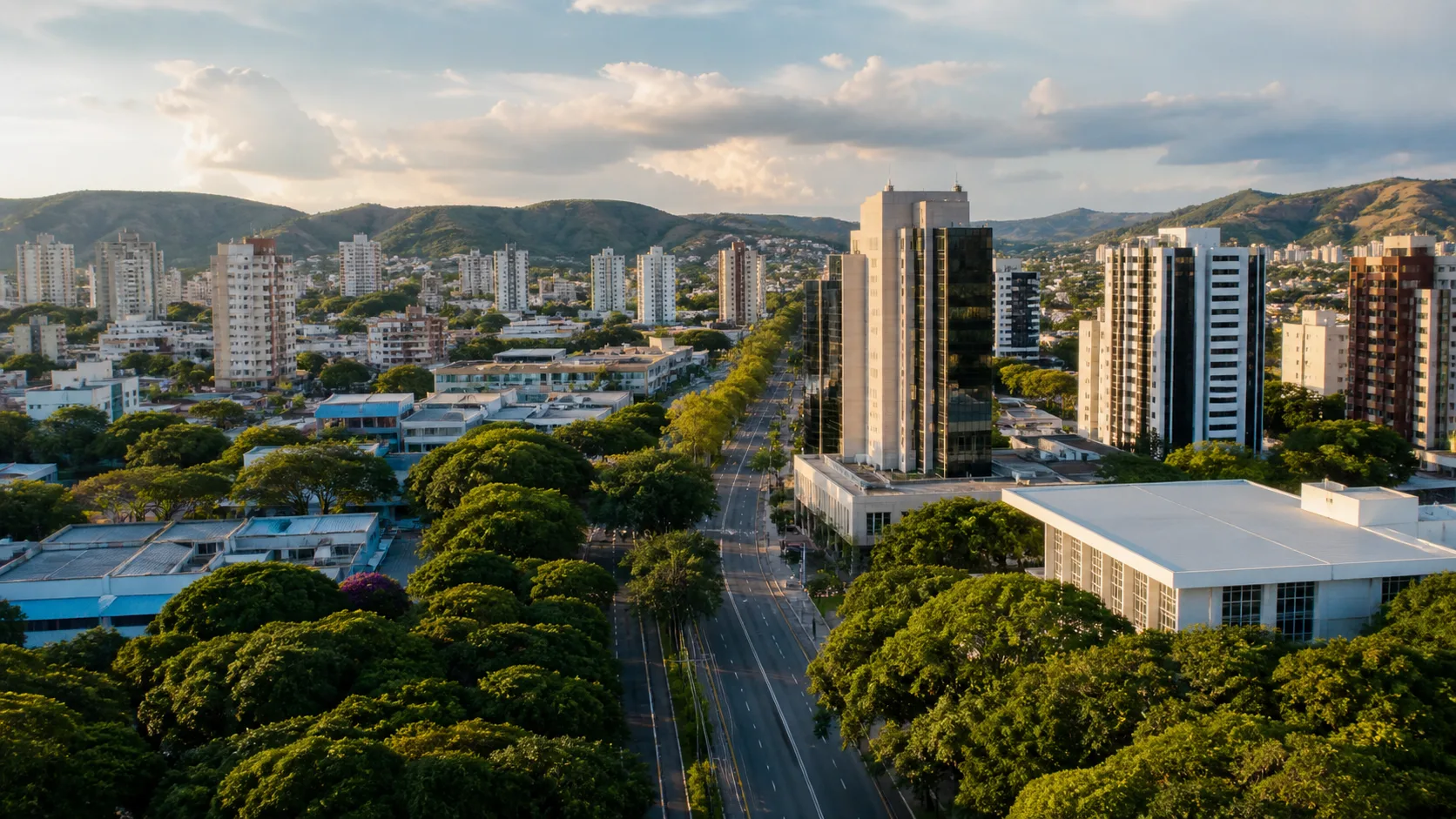 Parque arborizado com caminho para pedestres e ciclovia em São José dos Campos